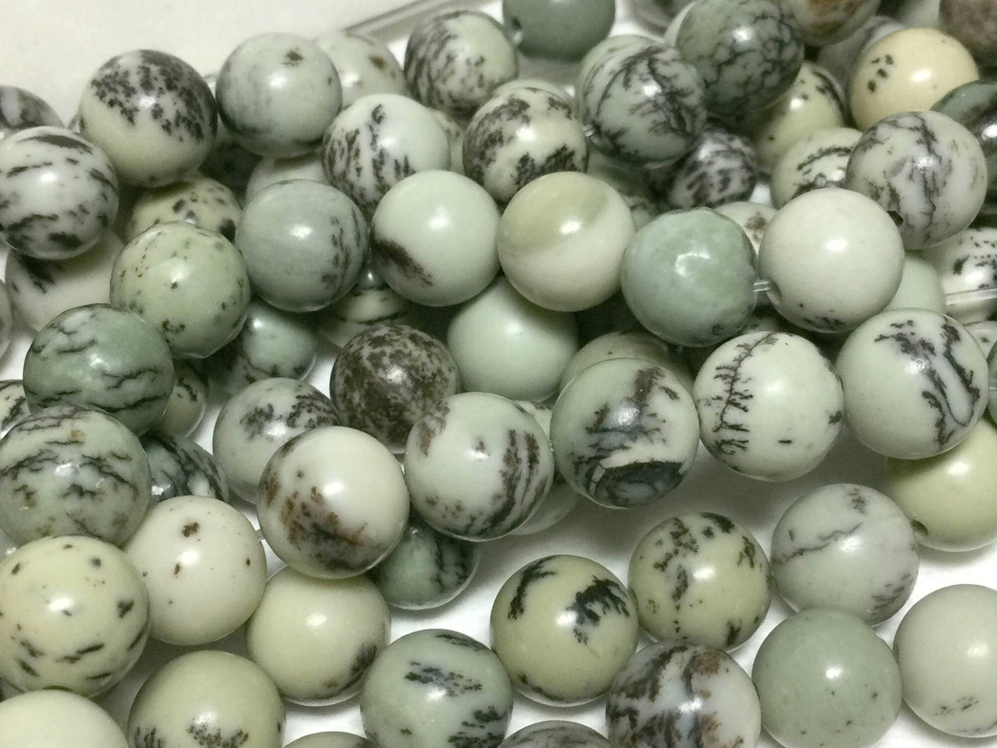 #2850 / Natural Dendritic Chohua Jasper Round Beads / 8-8.5mm / 1mm Hole / 7 1/2” Strand