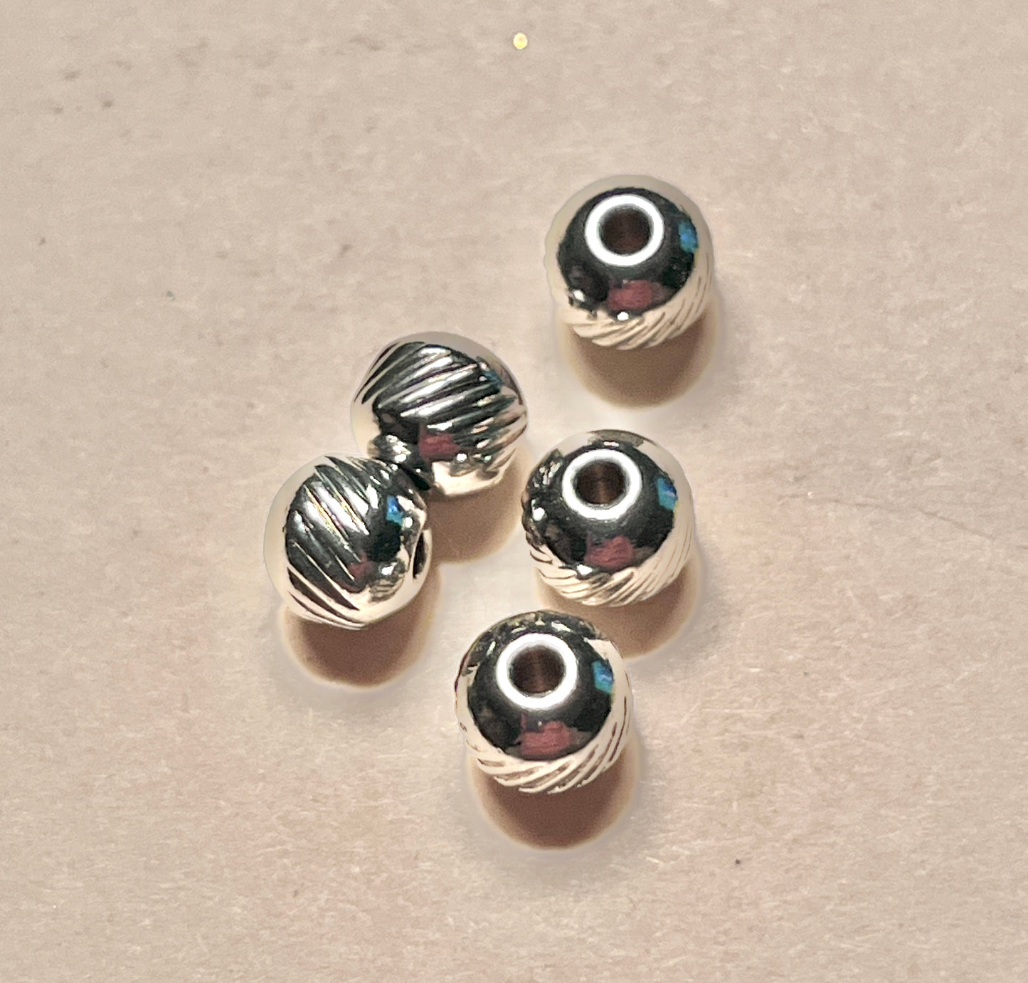 #2816 - 304 Stainless Steel Round Spacer Beads with Etched Twill / 6x5 / 1.5mm Hole / Lot of 5