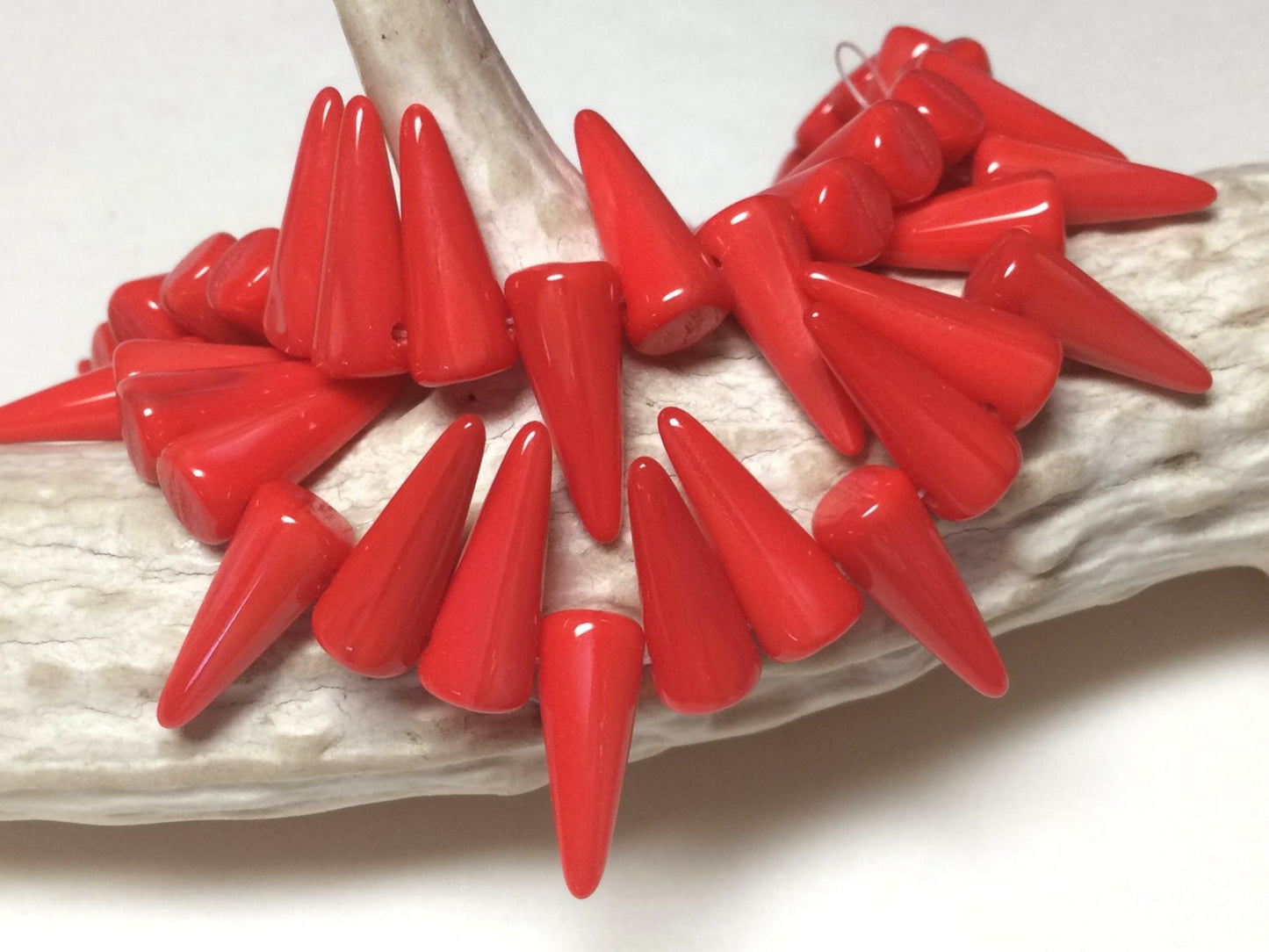 #2729 / Czech 5x13mm Opaque Scarlet Red Cone/Spike Beads / 1mm Top Drilled Hole / Lot of 15