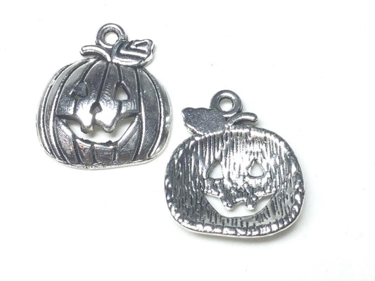 #2743 / Antique Silver Smiling Pumpkin Charm, Pendant or Earring / 18x16x3.5mm / Lead, Cadmium Free / Attached Loop 2mm / Sold Individually