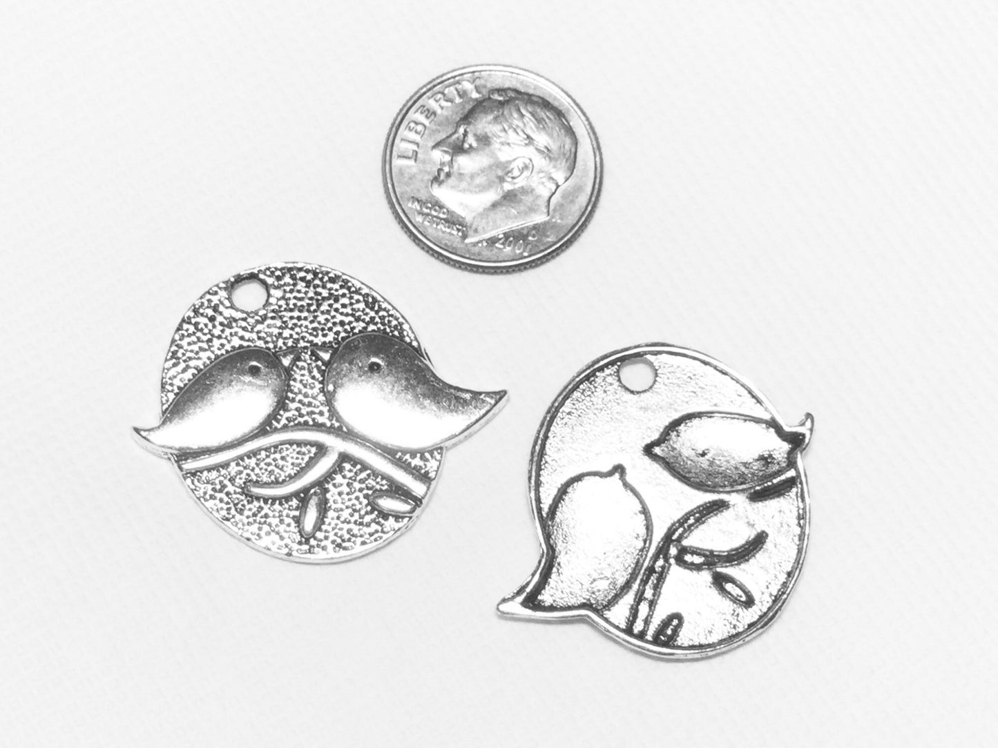 #2752 / Antique Silver Love Bird Charm, Pendant or Earring / Lead, Cadmium Free / 24.5x28x1.5mm / 2mm Drilled Hole / Sold Individually