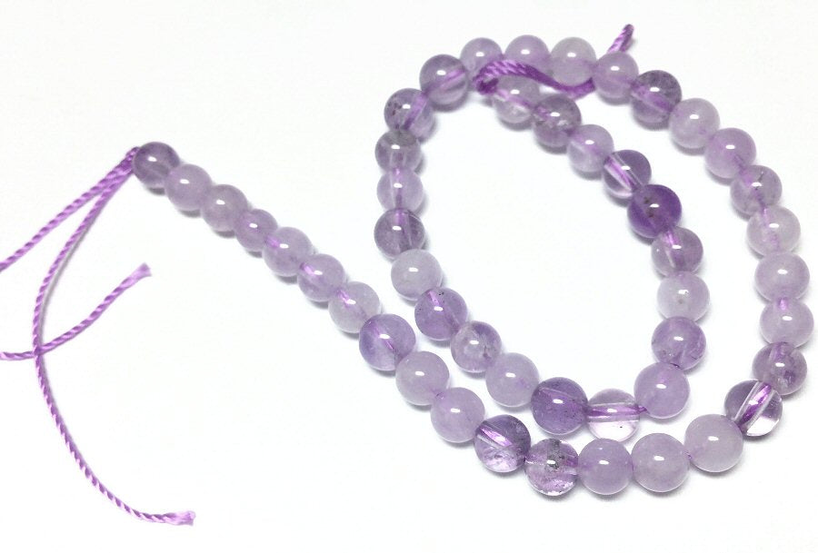 #2755 / Natural Lavender Amethyst 4mm Round Beads / .6mm Hole / 8" Strand