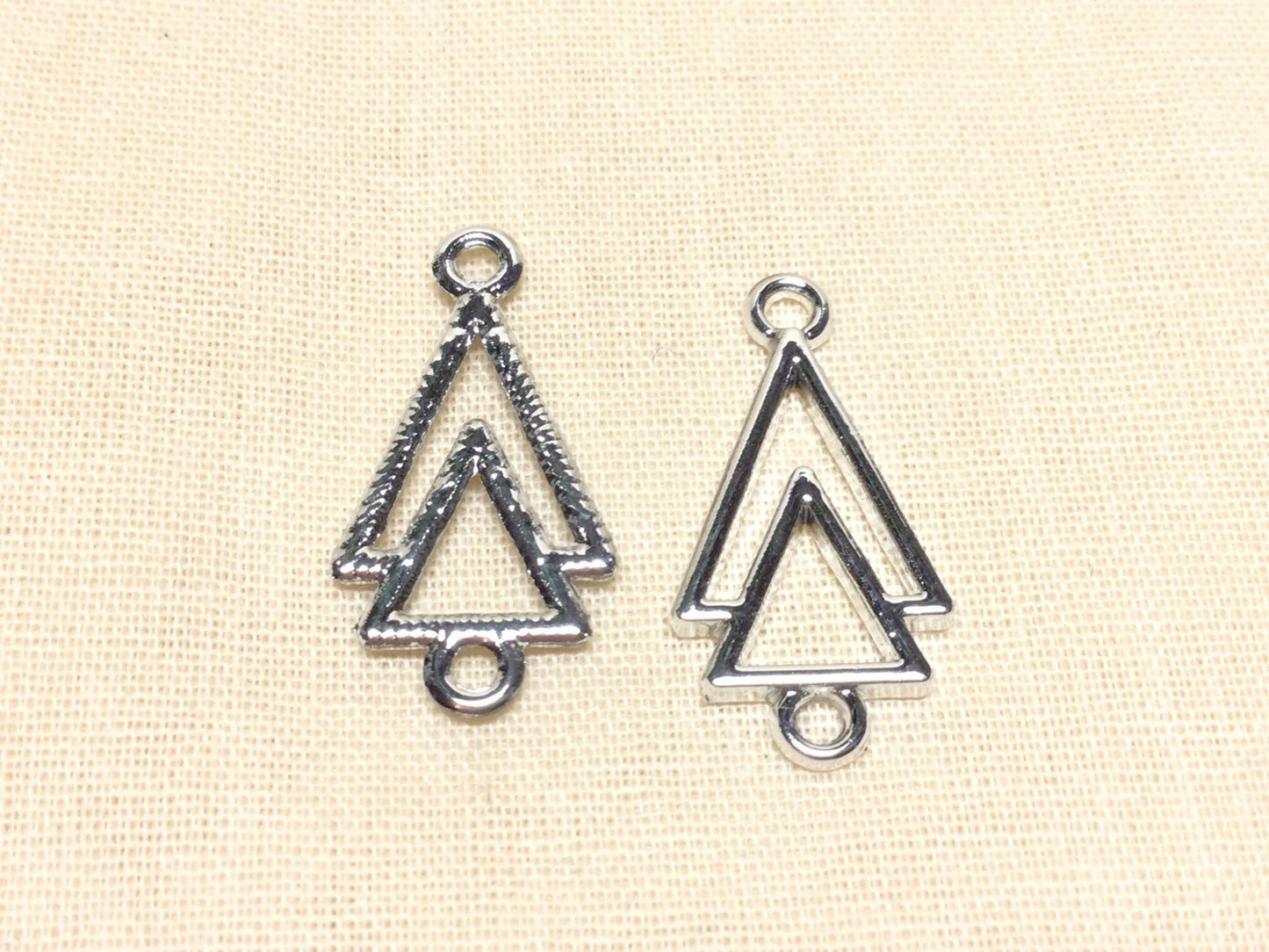 #2917 / Platinum Color Alloy Triangle Connectors / 24x12x1.5mm / 1.5mm Loops / Lot of 2
