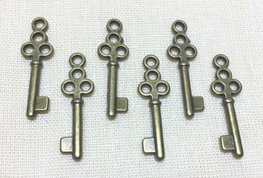 #2925 / Antique Bronze Skeleton Key Charm, Pendant, Earring / Lead, Nickel, Cadmium Free / 21.5x7mm / Attached Loop: 1mm / Lot of 10