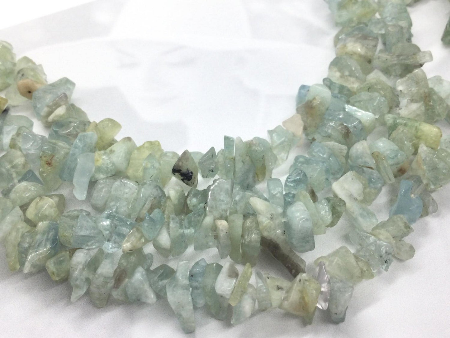 #2973 / Natural "Grade A" Aquamarine Medium/Large Chip Beads / 3-16mm x 3-8mm / 0.7mm Hole / 12" Strand