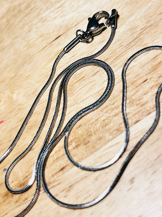 #2599 / 304 Polished Stainless Steel 1mm Snake 17.7” Necklace with a Lobster Claw Clasp / Sold Individually