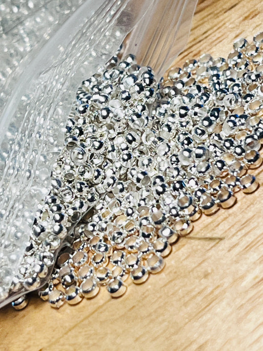 #2514-2 / Silvertone Brass Alloy Round Barrel Crimp Beads / 1mm Hole / Lot of 3g (approx. 235 beads)