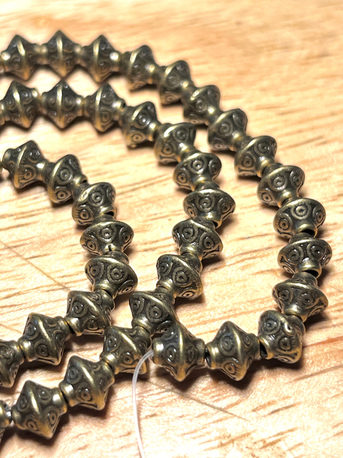 #2457 Antique Tibetan Style Alloy Puffed Shell Bronzed Connectors / 6x5x5mm / Lead-Cadmium-Nickel Free / 1.5mm Hole / Sold in Strands of 20