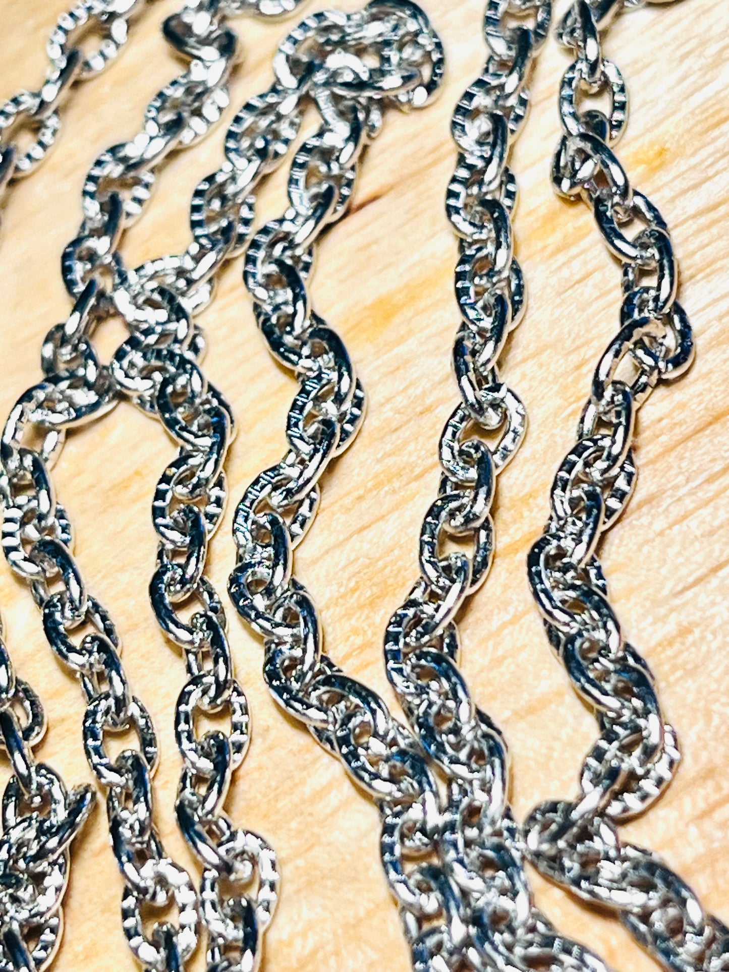#2589 / Oval Platinum Colored Textured Iron Cable Chain Unwelded / 5x4x3.6mm / Sold by the Yard