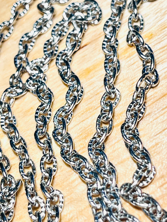 #2589 / Oval Platinum Colored Textured Iron Cable Chain Unwelded / 5x4x3.6mm / Sold by the Yard