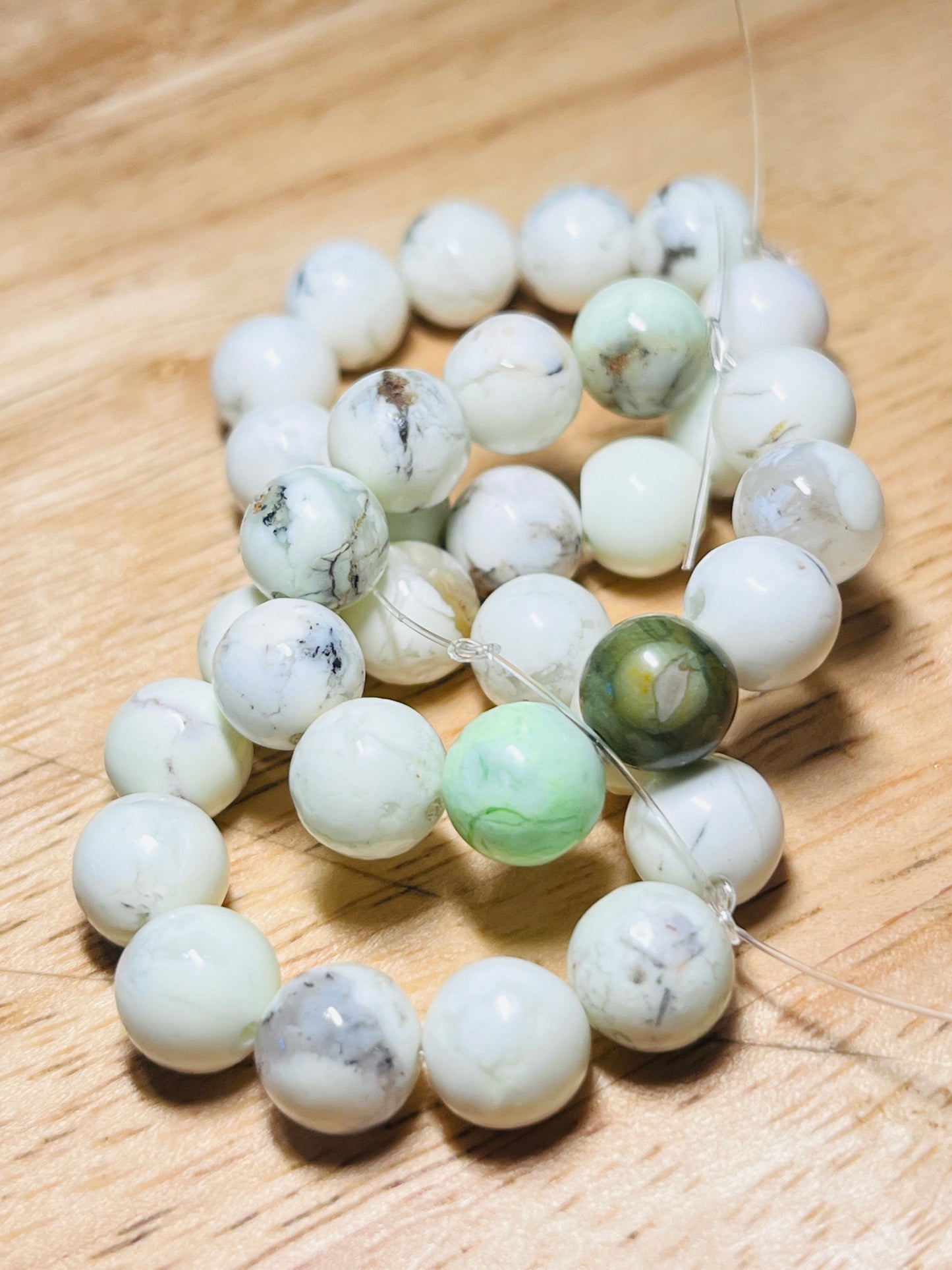 #2484 / Genuine Australian “A” Grade Turquoise 8mm Round Beads / 0.8mm Hole / Strand of 11 Beads