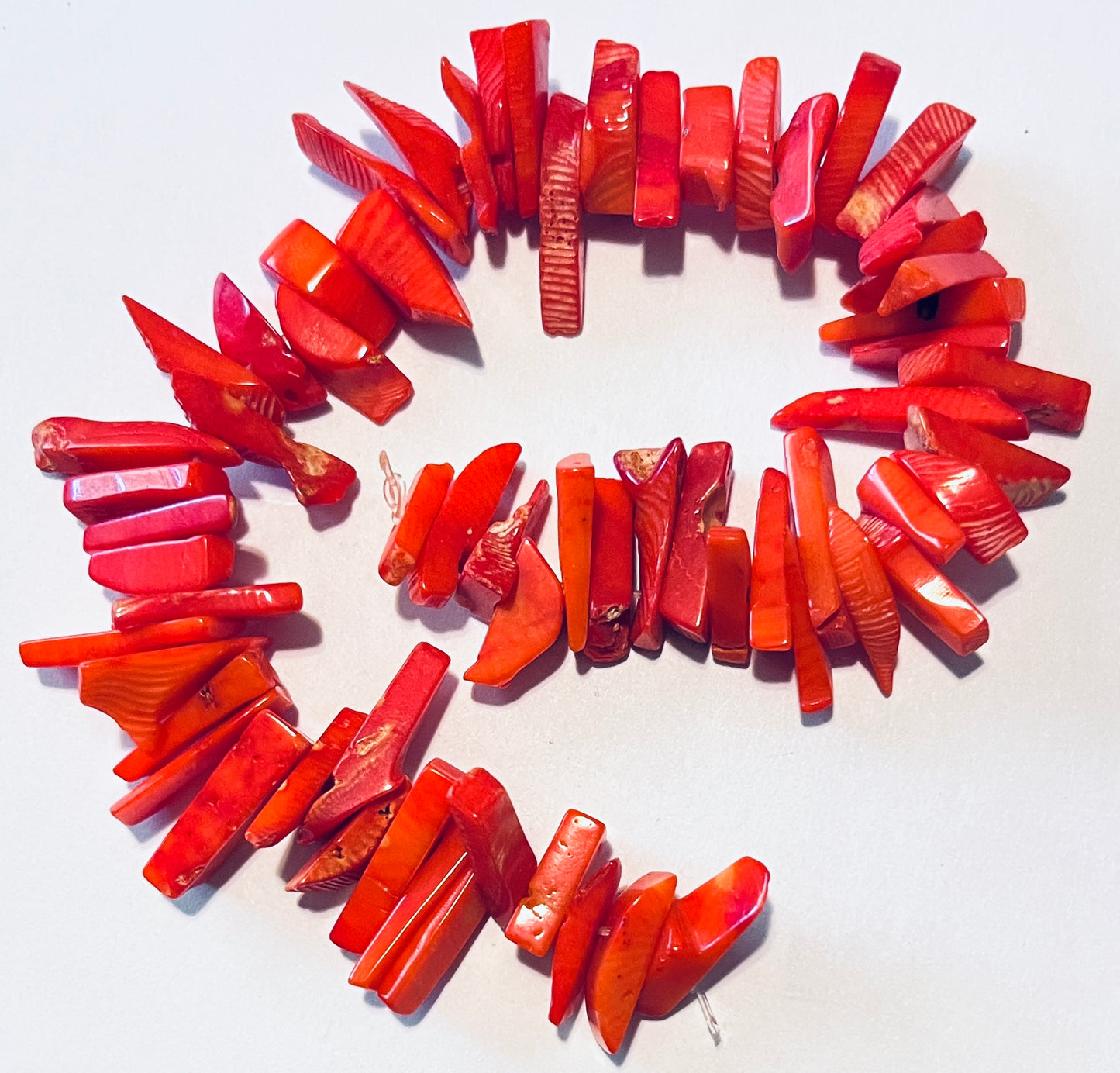 #2246 Natural Coral / Medium to Large Chips / 8” Strand