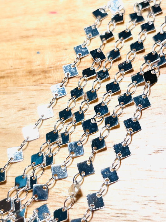 #2597 / Soldered Silvertone Plated Brass Rhombus Link Chains / 3.8x2.5x0.5mm / Sold by the Foot