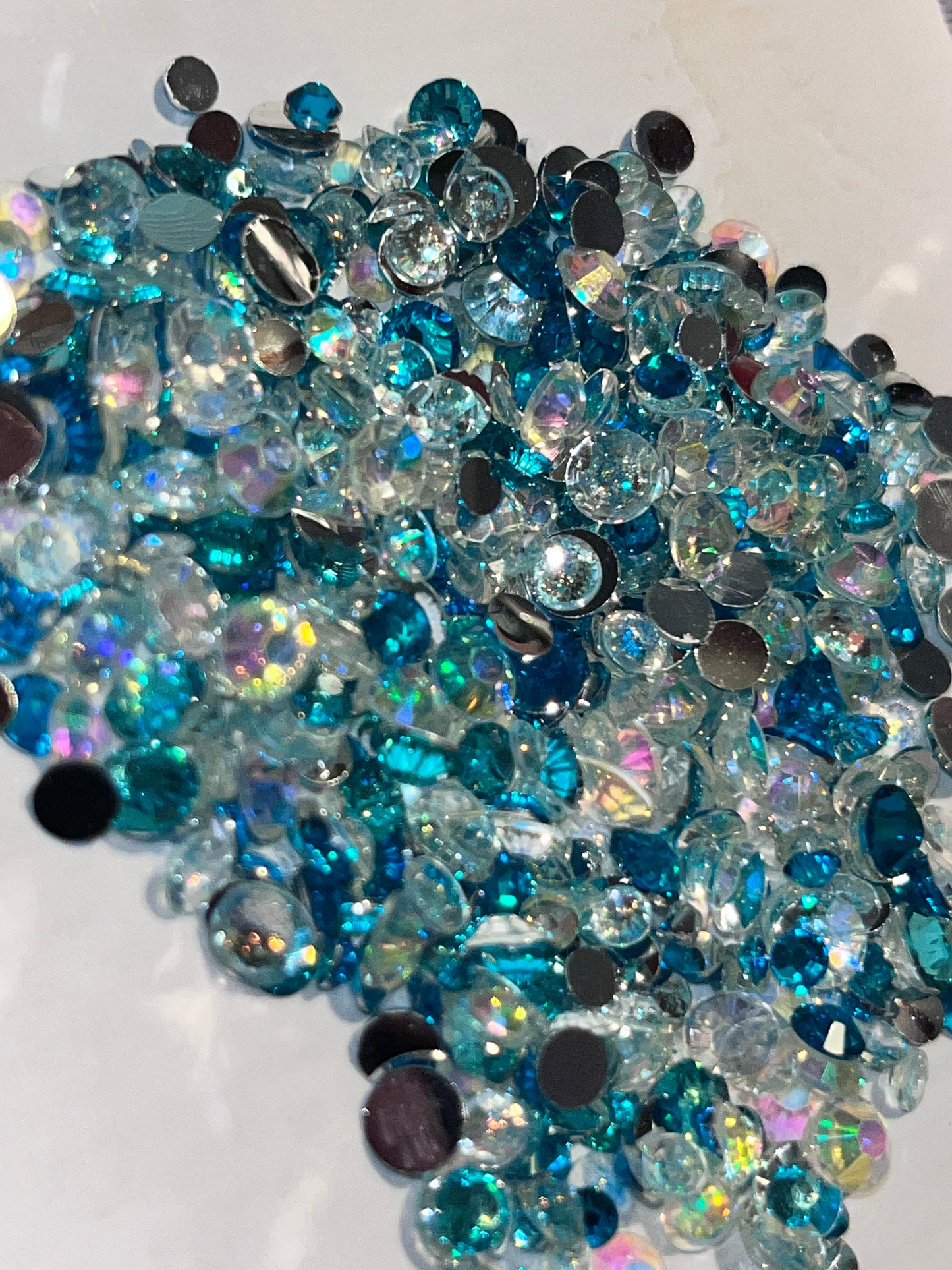 The Blues Mix AB Resin Rhinestones / Silver Back / Mixed 3mm, 4mm, 5mm / 19.5g
